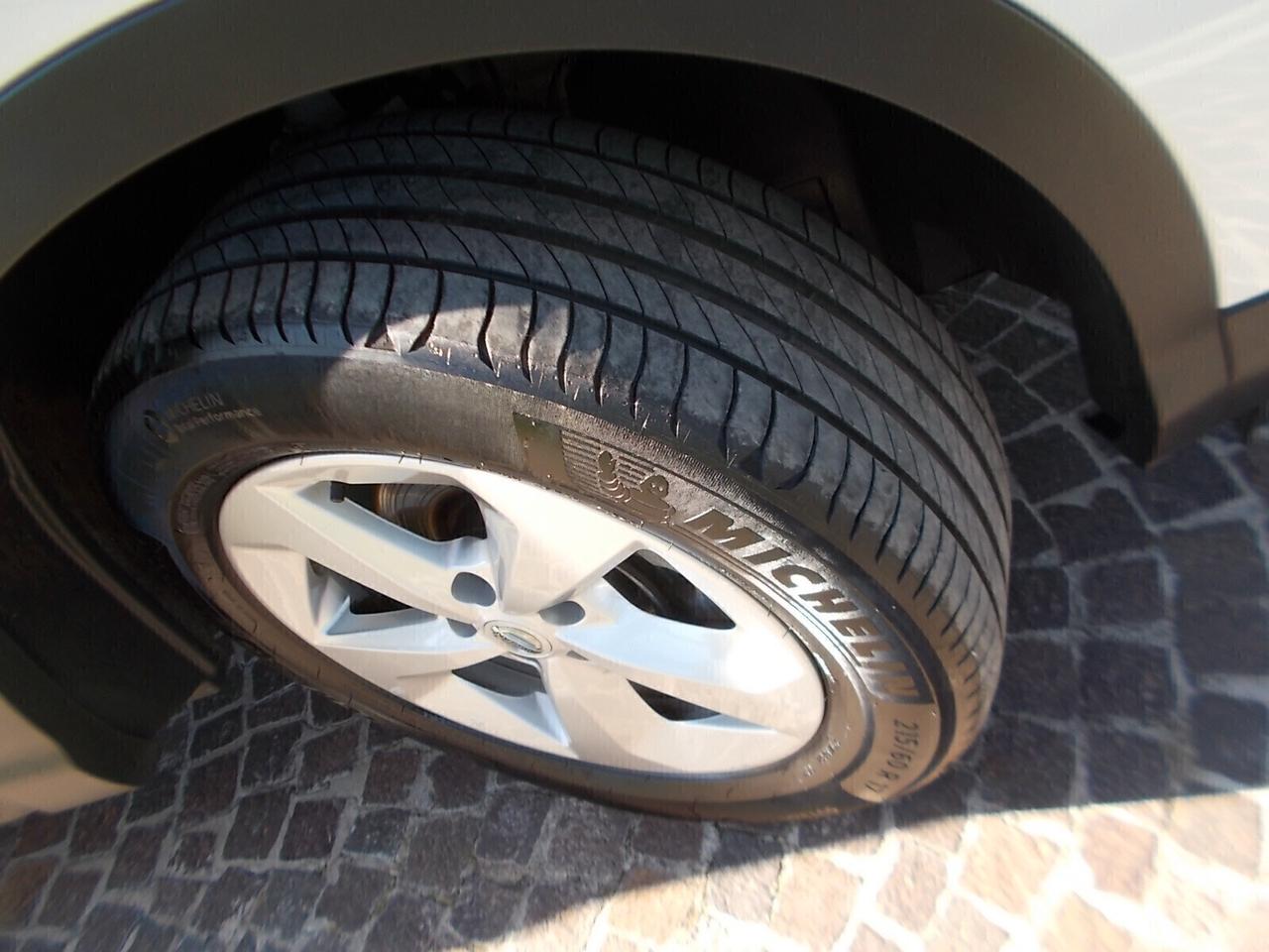 Nissan Qashqai 1.5 dCi *FULL OPTIONAL* come NUOVA