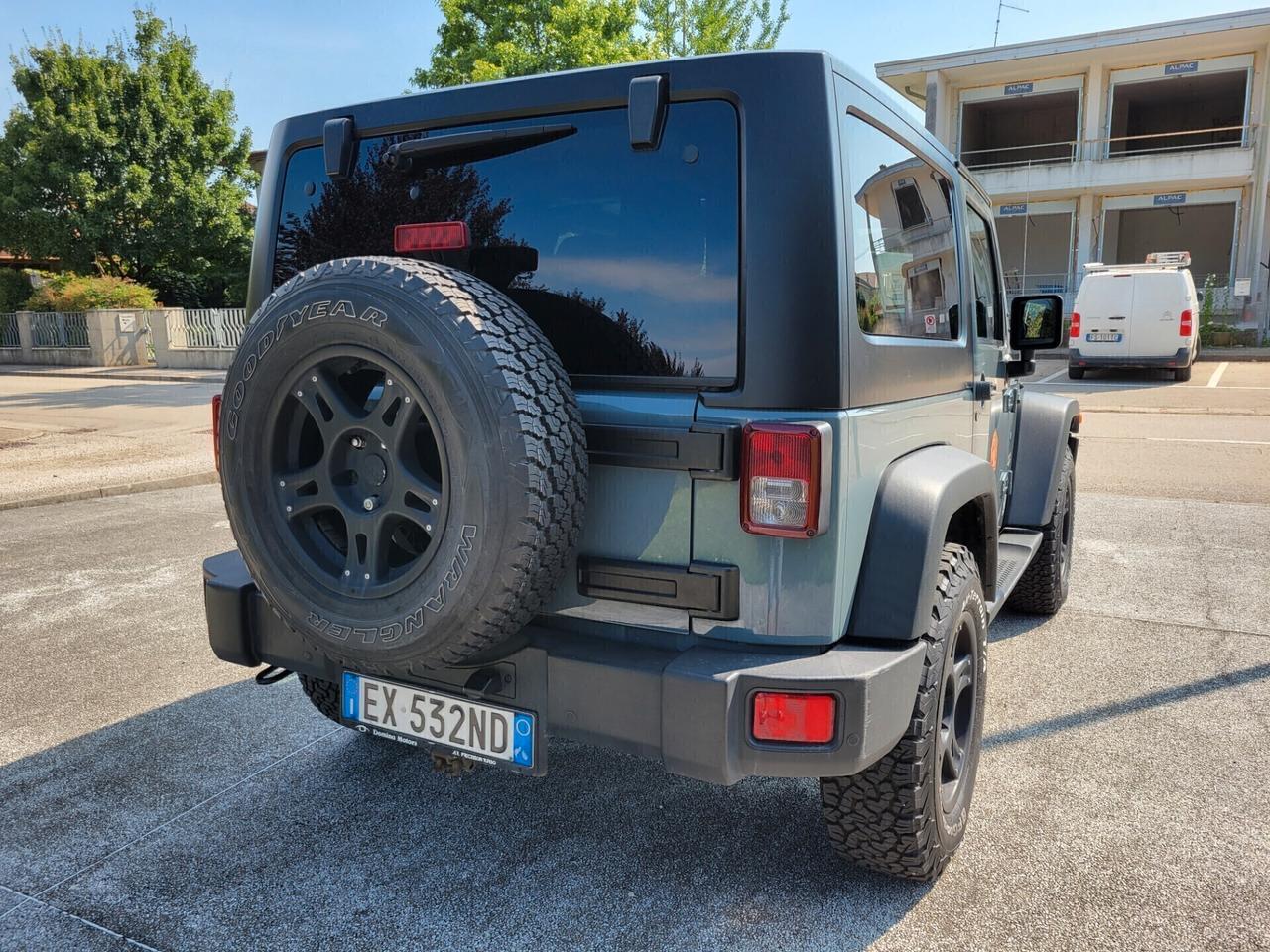 Jeep Wrangler 2.8 CRD 200cv DPF Sahara Auto