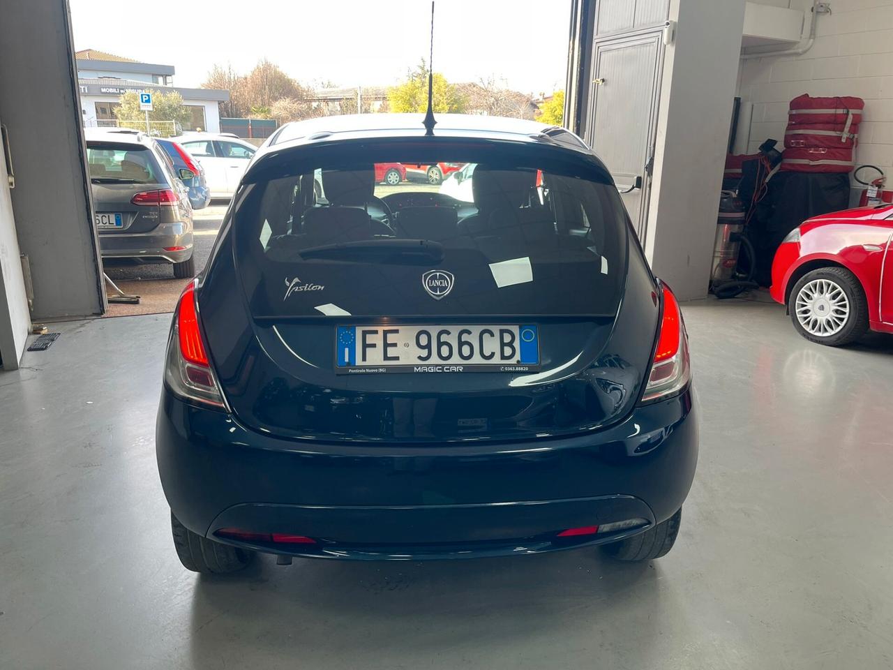 Lancia Ypsilon 1.2 69 CV 5 porte Platinum