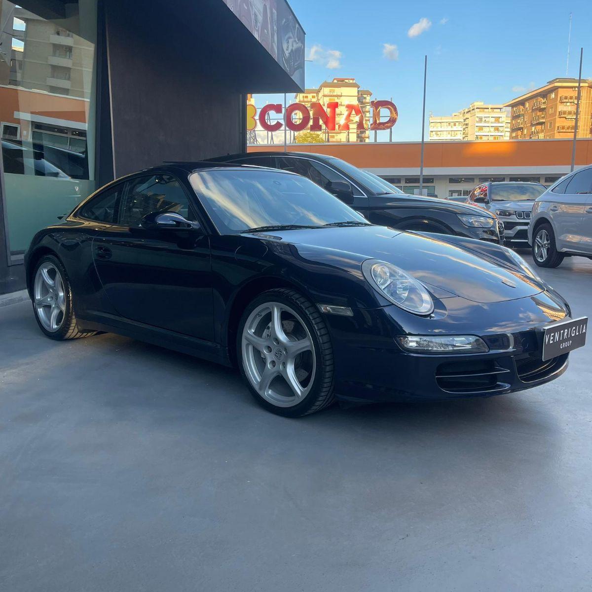 PORSCHE - 997 - 911 Carrera 4 Coupé