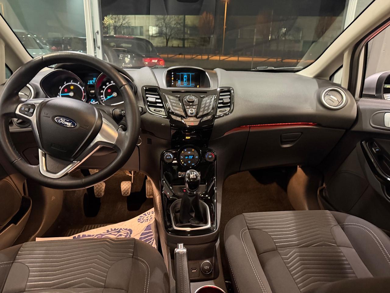 Ford Fiesta 1.0 100CV 5 porte Titanium Neopatentati