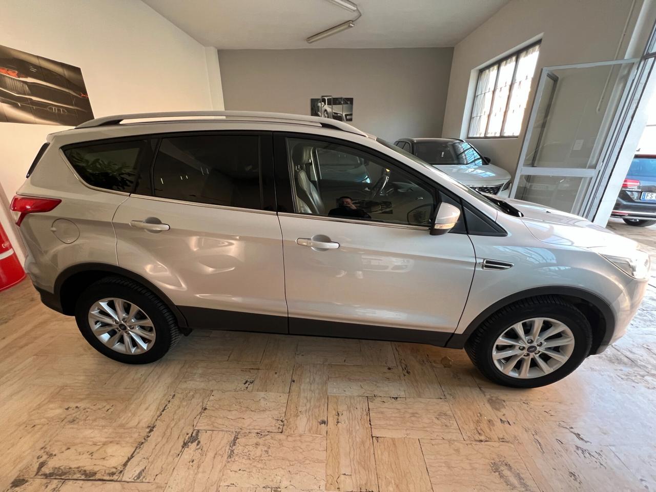 Ford Kuga 2.0 TDCI 120 CV S&S 2WD Titanium