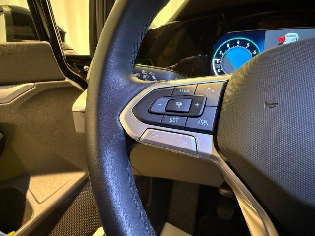 VOLKSWAGEN Golf 1.5 TSI Life LED GANCIO Panorama Navi ACC