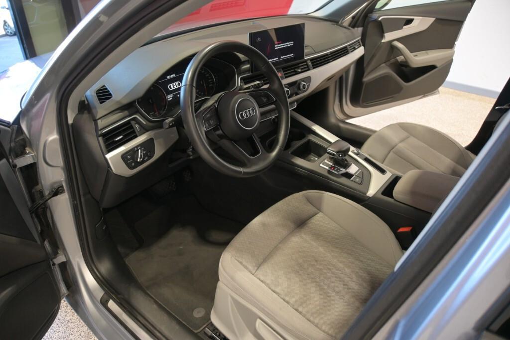 AUDI A4 AVANT 30 TDI 136CV S-TRONIC BUSINESS *2023