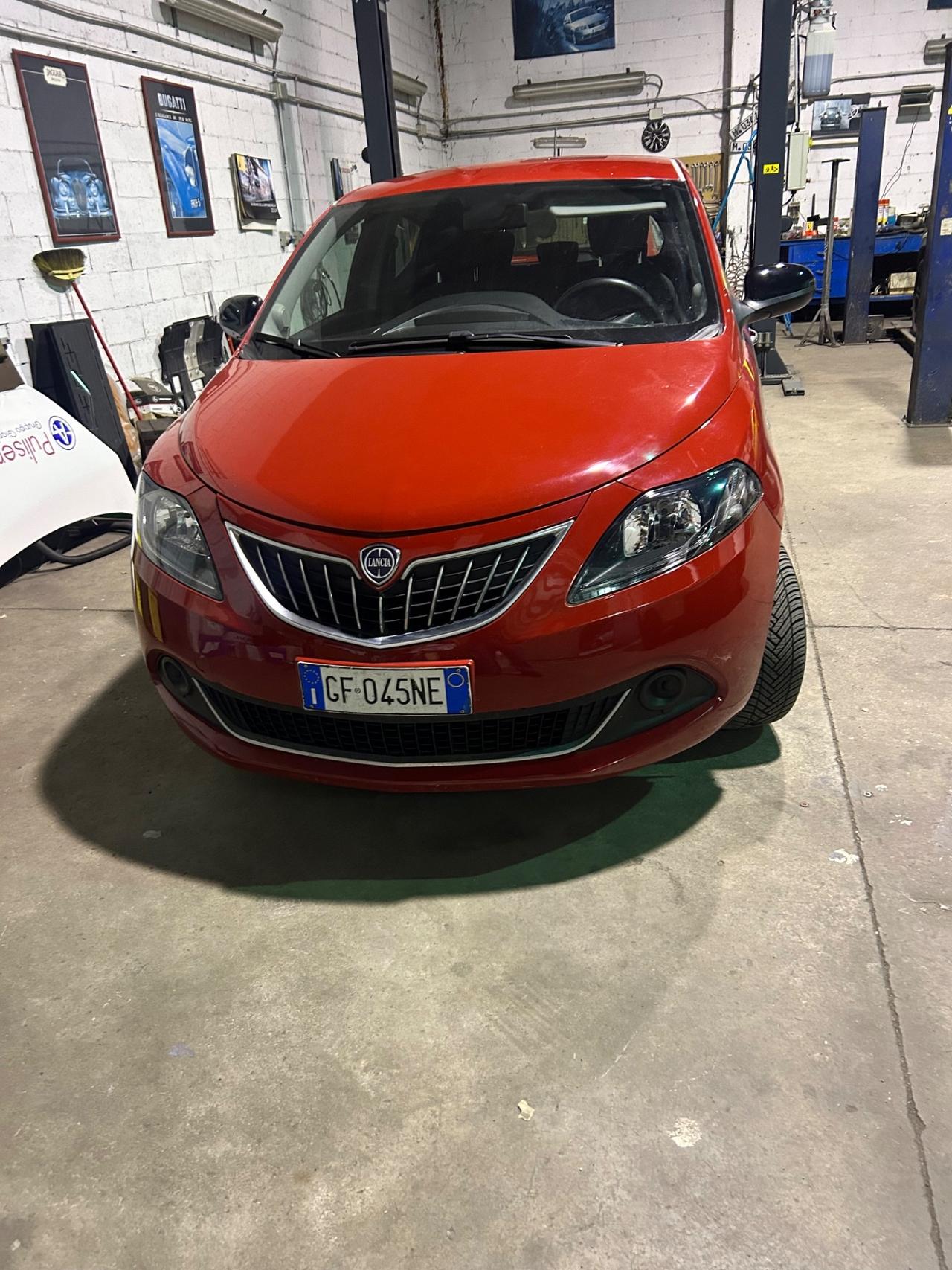 Lancia Ypsilon 1.0 FireFly 5 porte S&S Hybrid Ecochic Gold