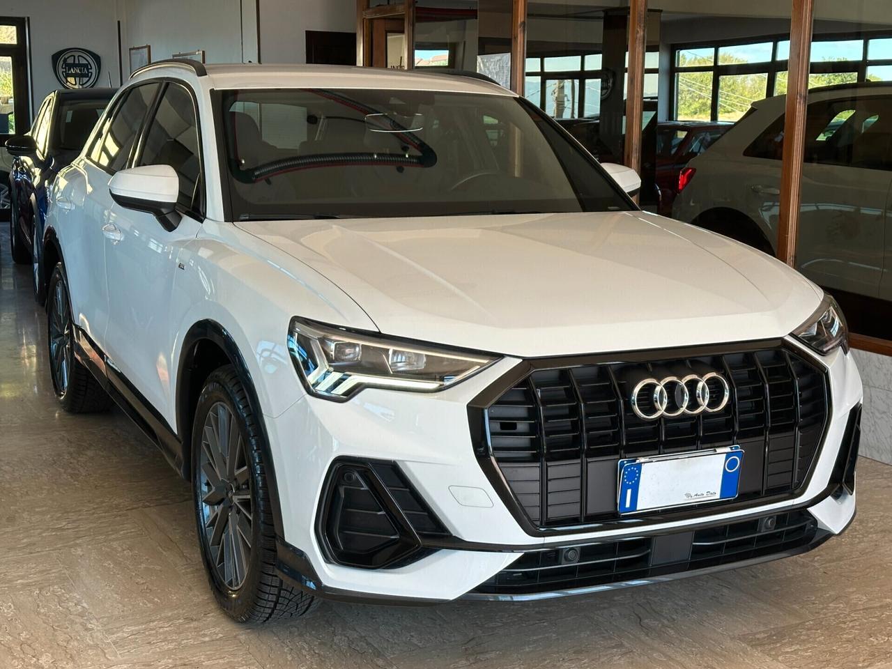 Audi Q3 35 2.0 TDI 150 cv. S Tronic LINE EDITION