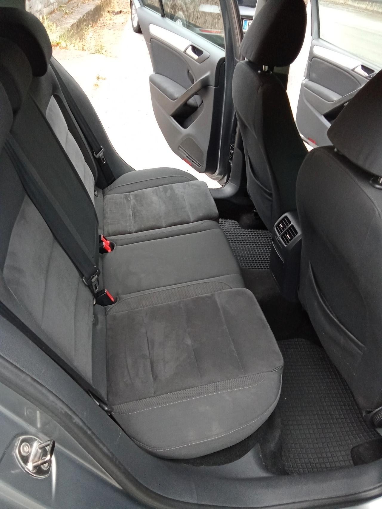 Volkswagen Golf 2.0 TDI 140CV DPF 5p. 011