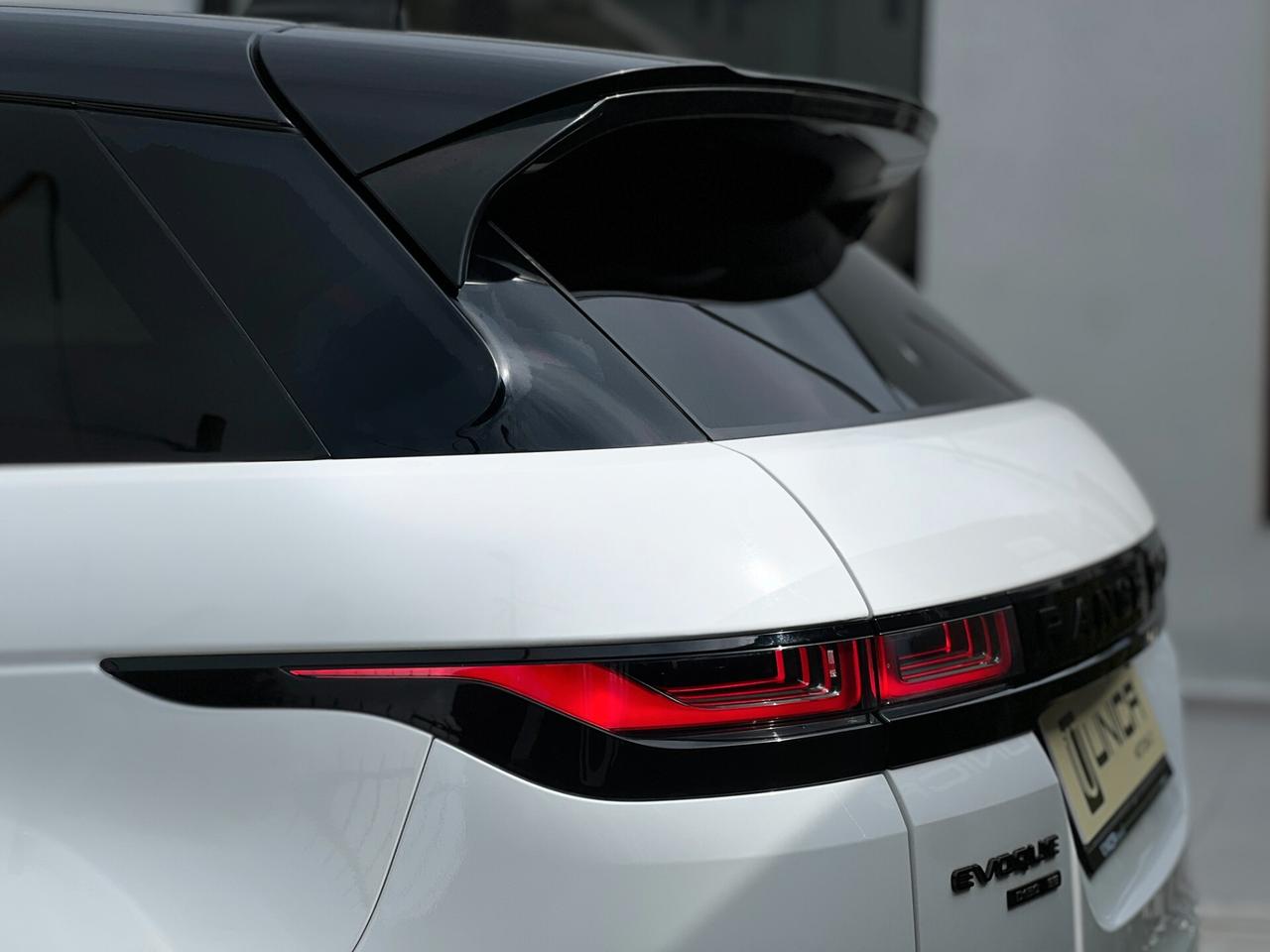 Land Rover Range Evoque 2.0D I4 MHEV 150CV AWD R-Dynamic SE AUTOCARRO