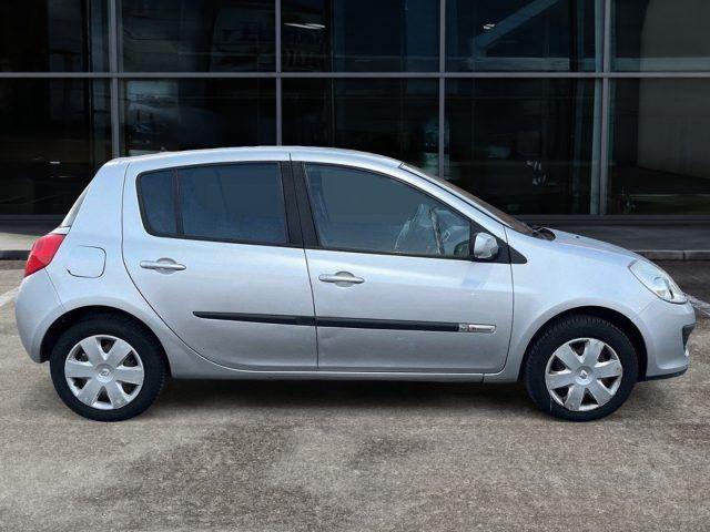 RENAULT Clio 1.2 BENZ 75 CV 16V 5 porte ADATTA NEOPATENTATI