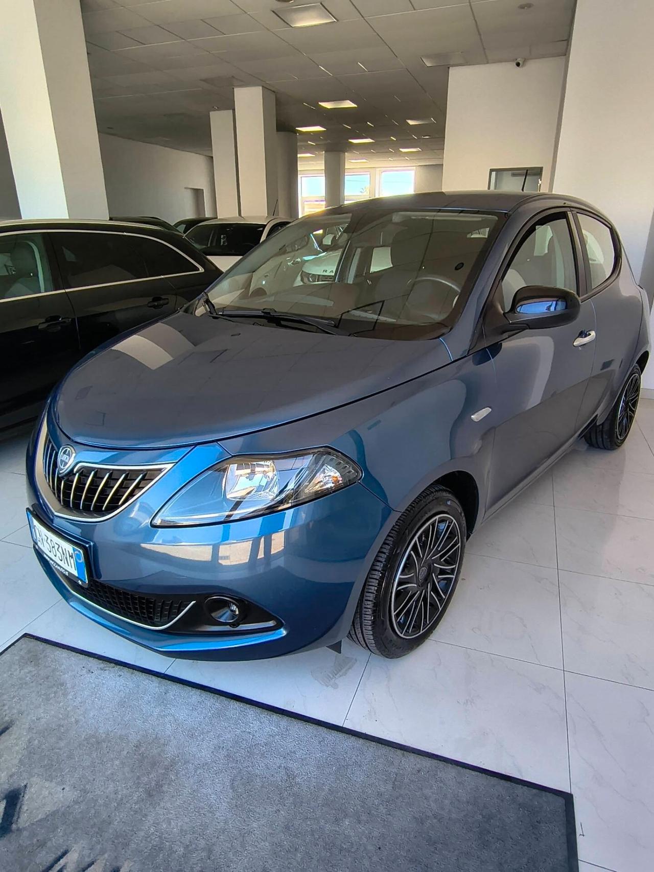 Lancia Ypsilon 1.0 FireFly 5 porte S&S Hybrid Gold