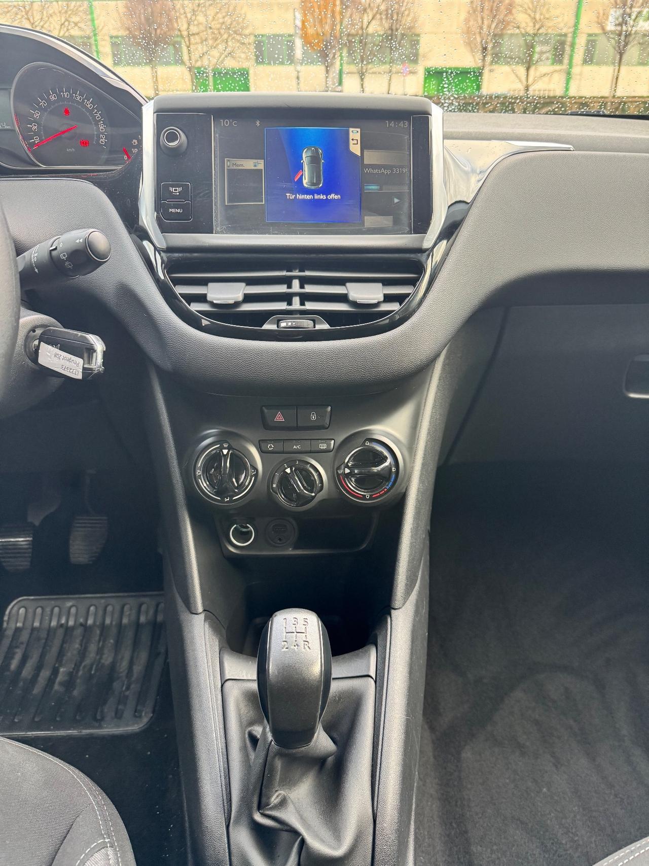 Peugeot 208 1.2 Neopatentati