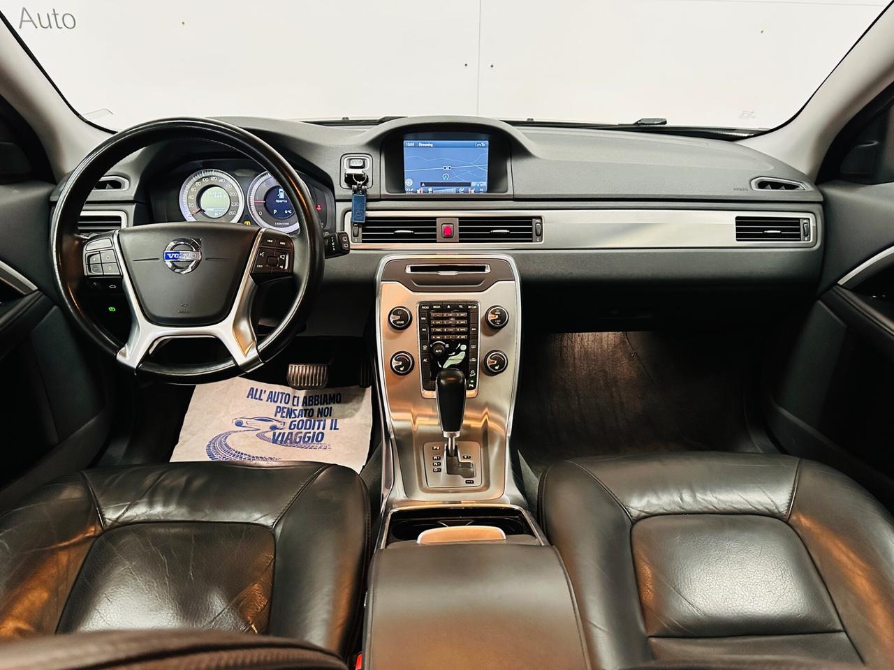 Volvo XC70 D5 215cv AWD Geartronic Summum MY12