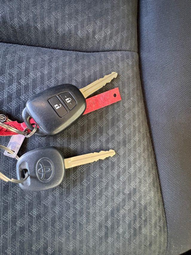 TOYOTA Verso-S 1.3 CVT Style AUTOMATICA NAVIGATORE E RETROCAMERA