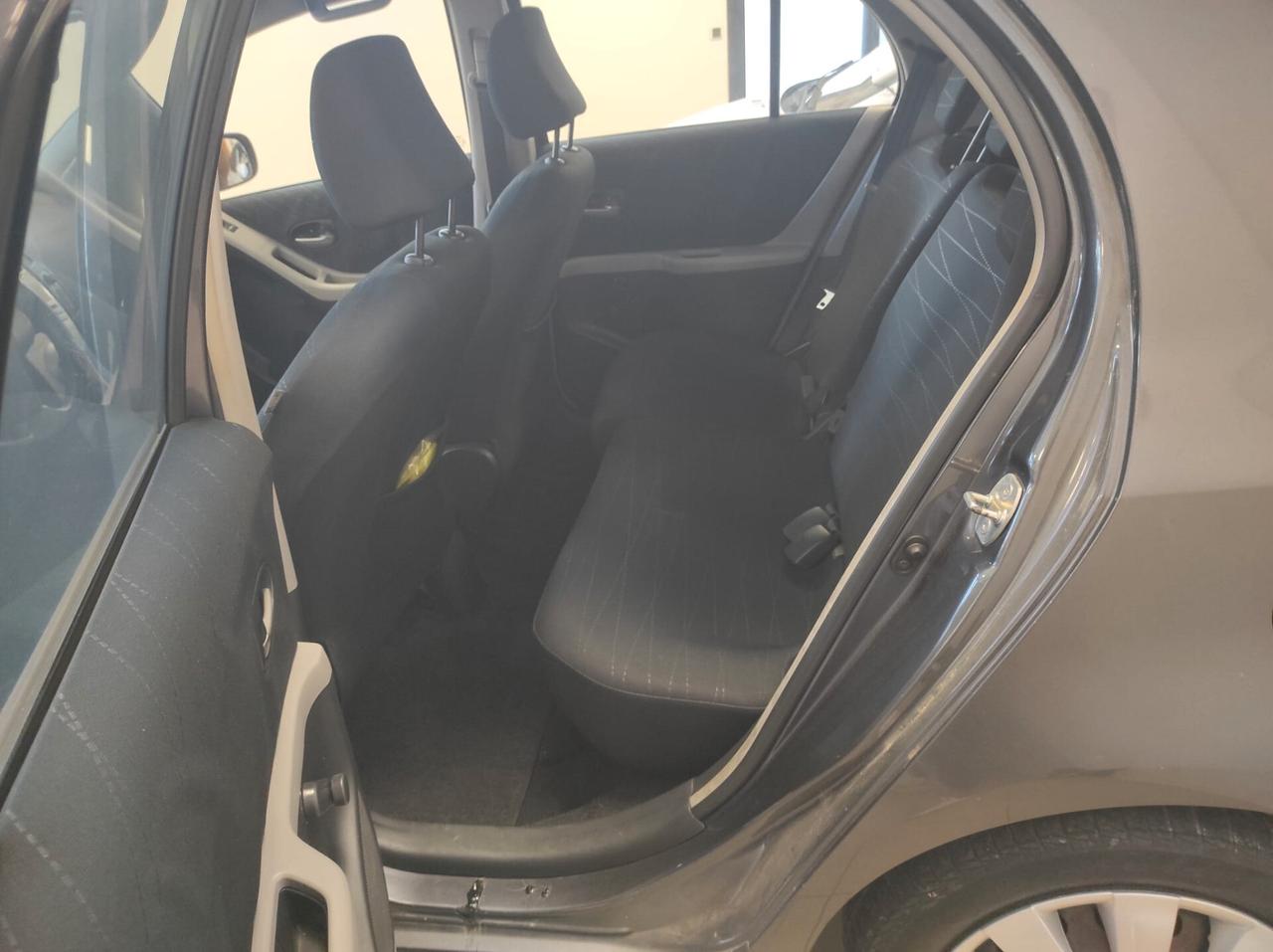 Toyota Yaris 1.3 5 porte Navi