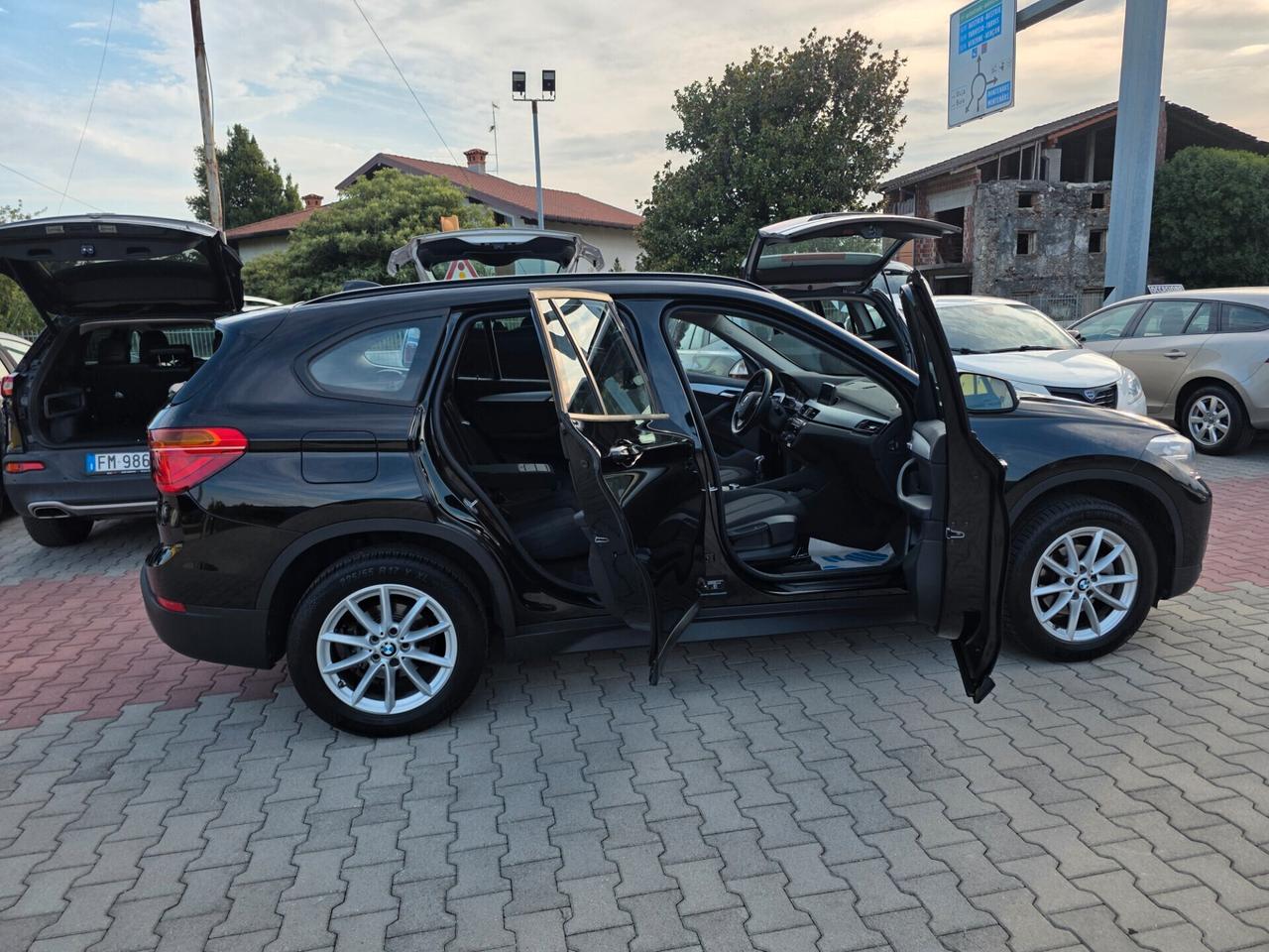 BMW X1 16D PERFETTA E GARANTITA 24 MESI