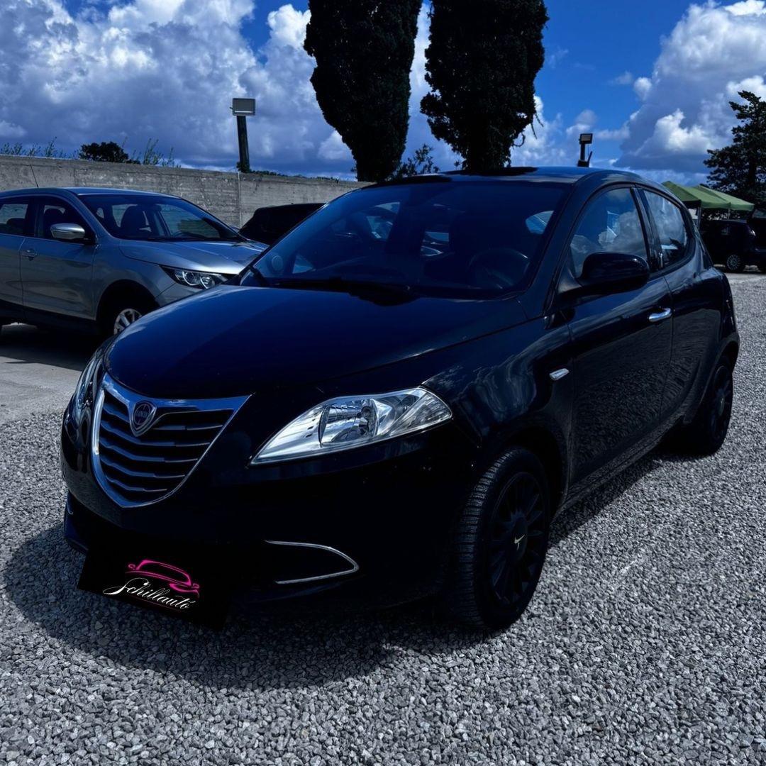 Lancia Ypsilon 1.2 69 CV 5 porte Opening Edition