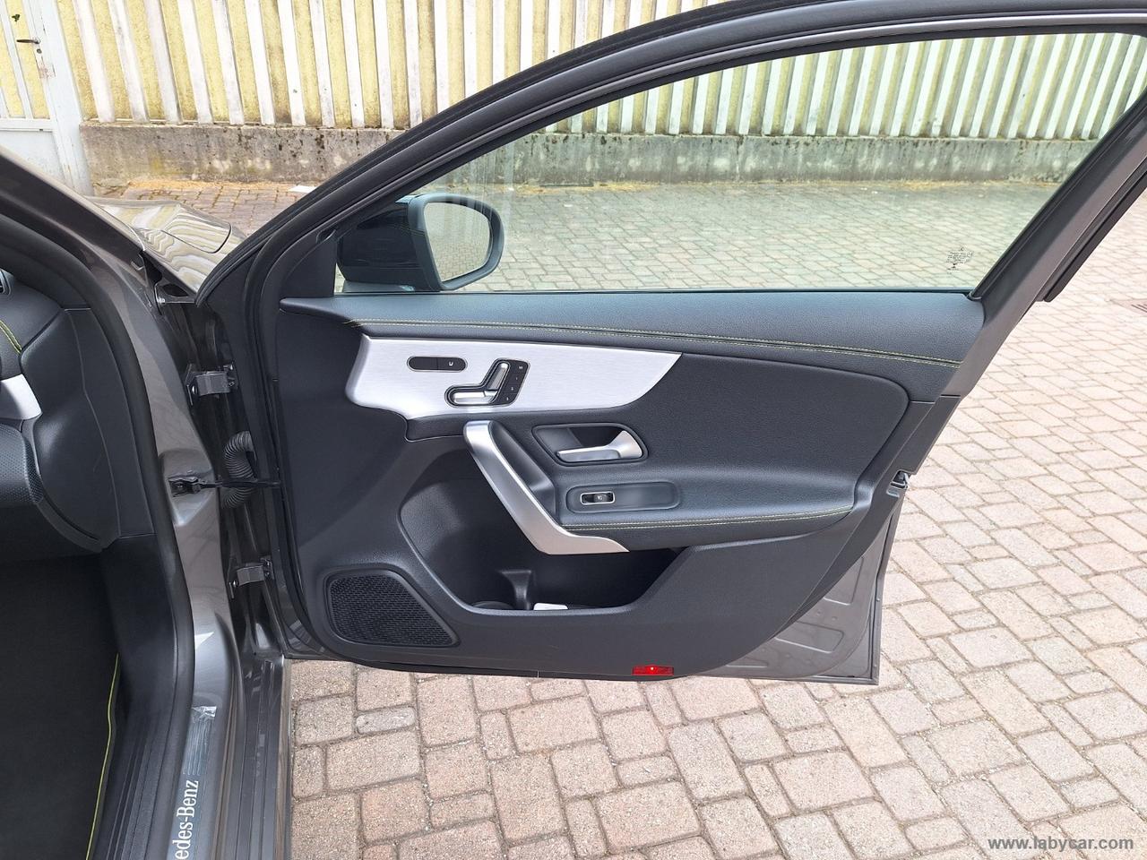 MERCEDES-BENZ A 250 Automatic Premium EDITION ONE SERVICE UFFICIALI