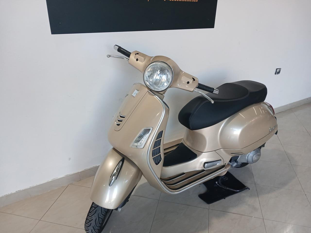 Piaggio GTS 300