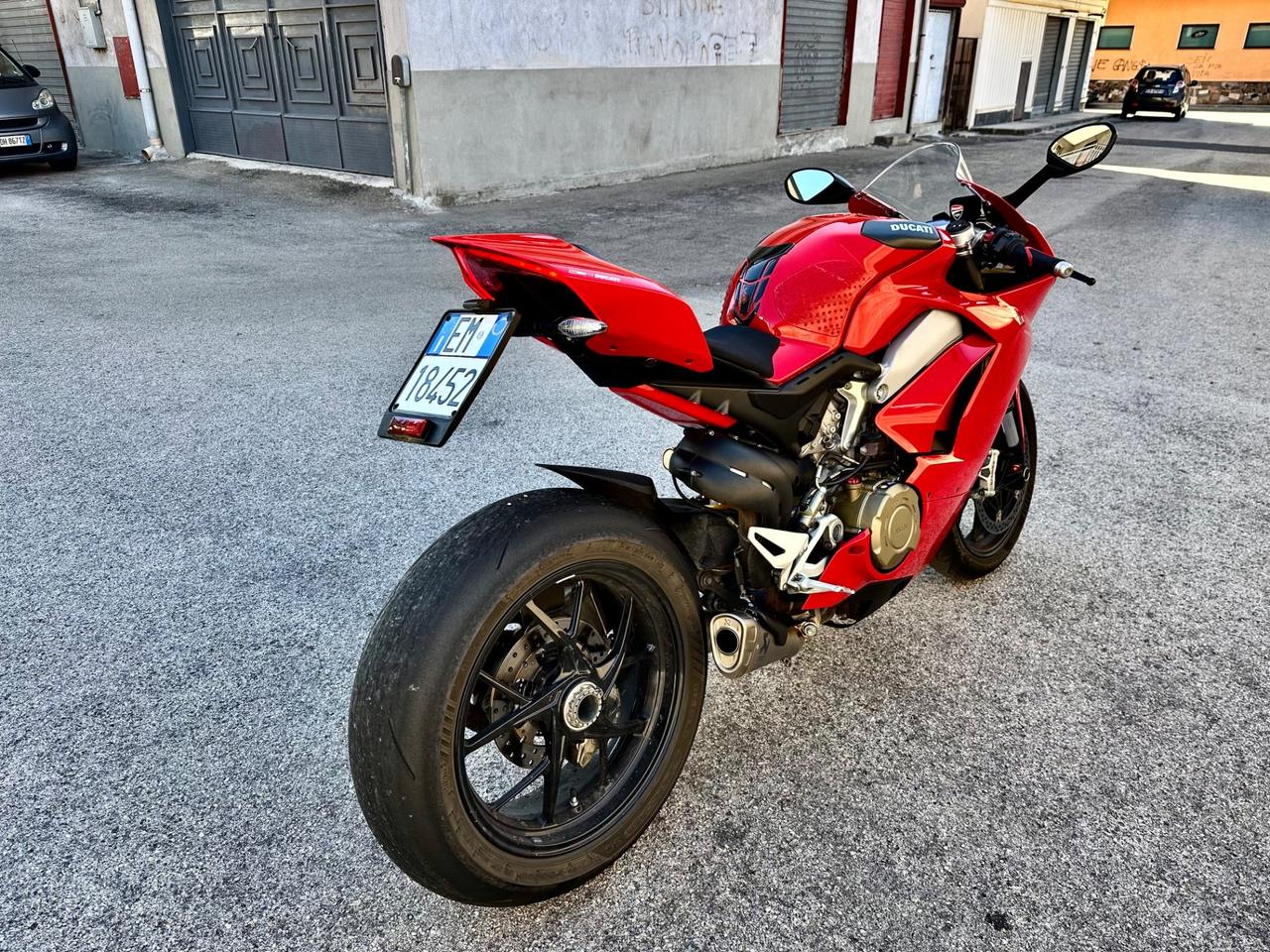 Ducati Panigale V4 Akrapovic