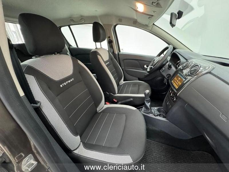 Dacia Sandero Stepway 1.0 TCe 100 CV ECO-G Comfort