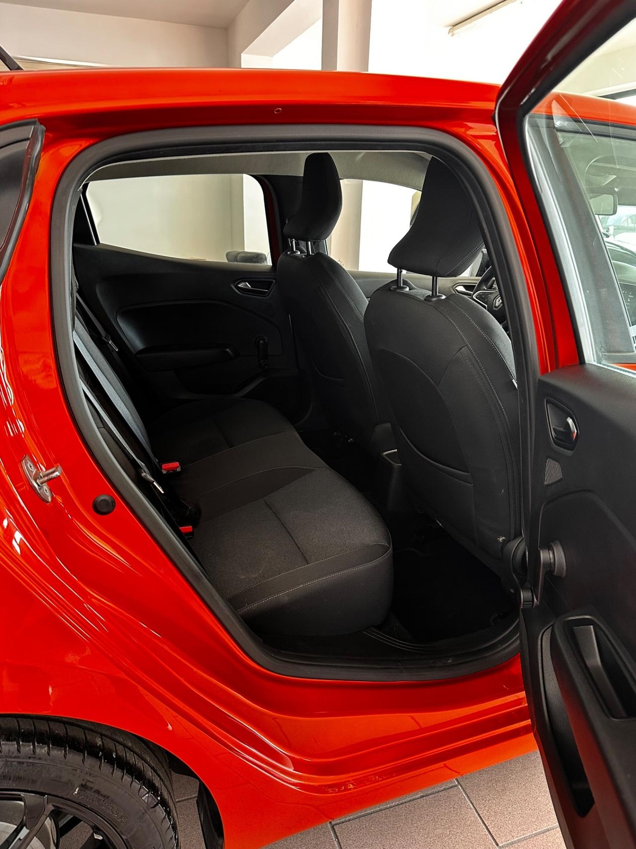 Renault Clio Equilibre full optional