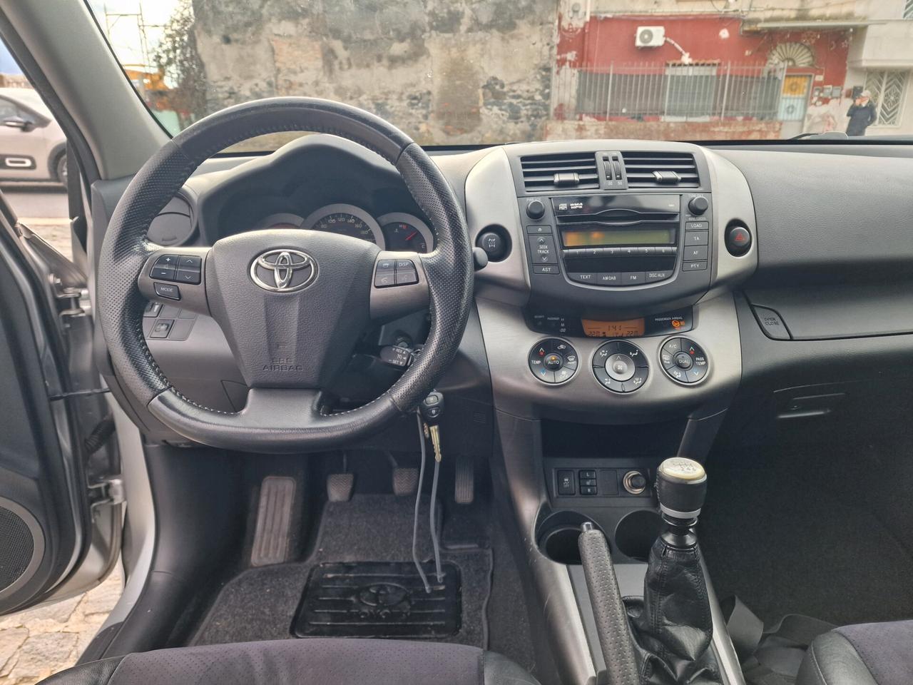 Toyota RAV 4 RAV4 Crossover 2.2 D-4D 150 CV DPF Luxury