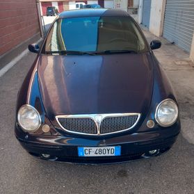 Lancia Lybra 1.9 JTD