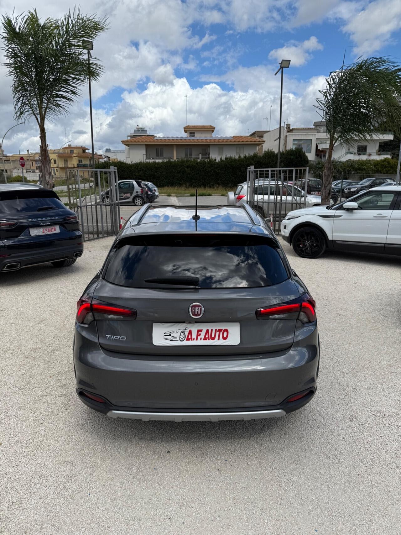 Fiat Tipo 1.6 Mjt S&S 5 porte Cross