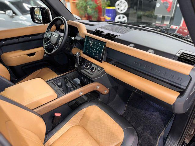 LAND ROVER Defender 110 3.0D I6 300 CV AWD AUTO X *7 POSTI*UNIPROP*