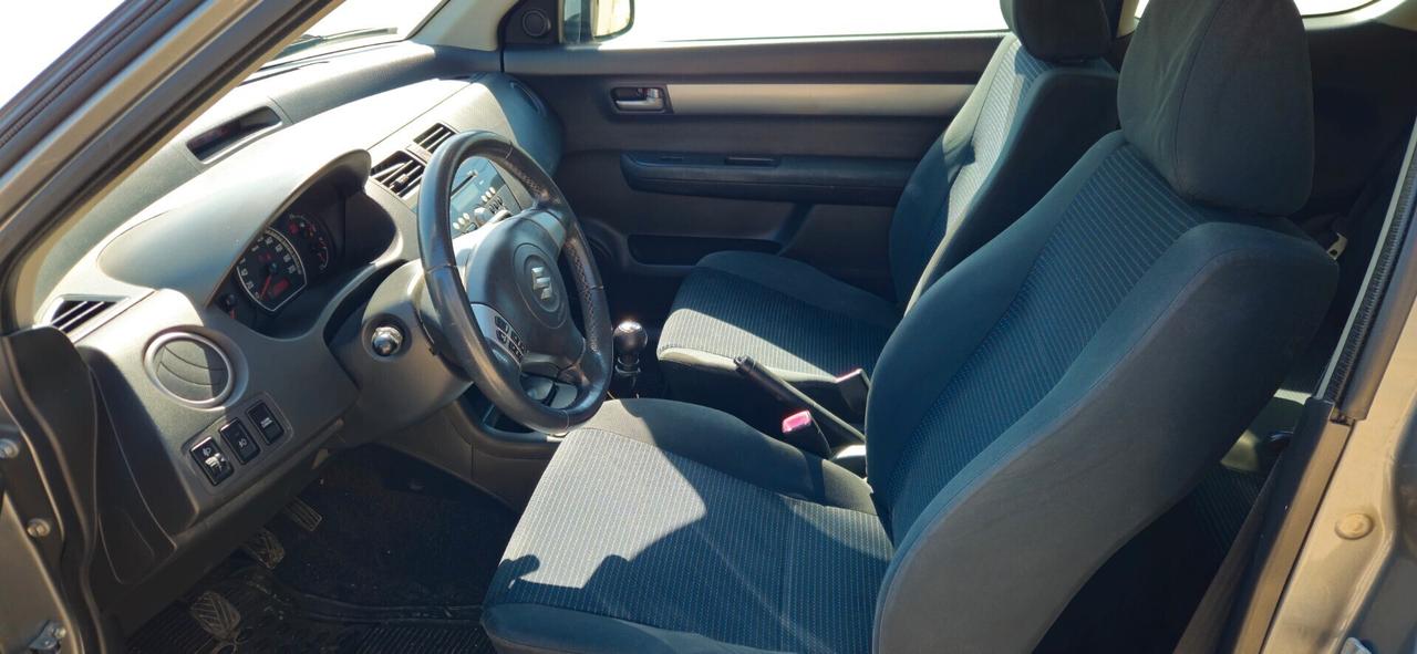 Suzuki Swift 1.3 75CV 3p. Safety Pack