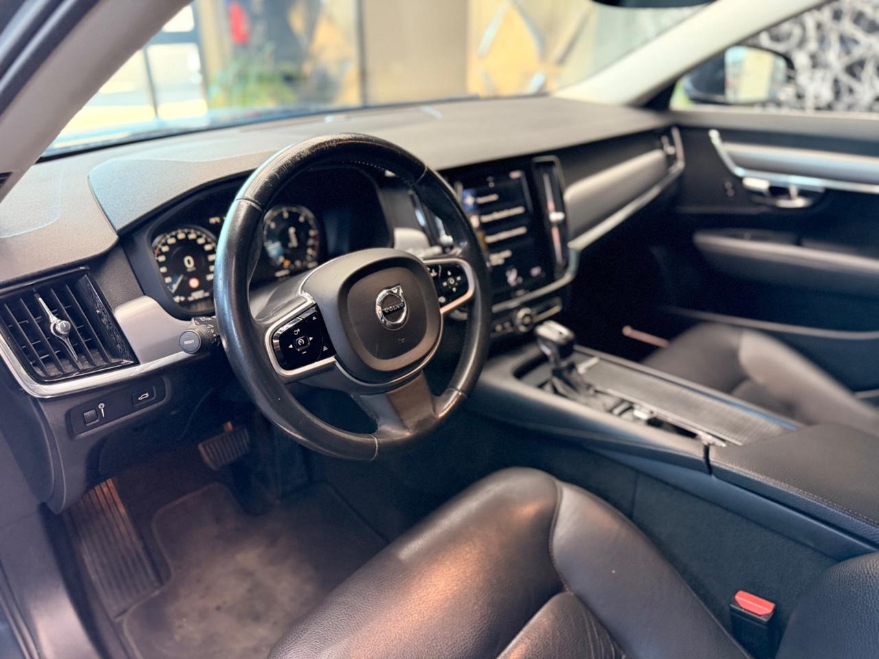 Volvo V90 D4 Geartronic R-design