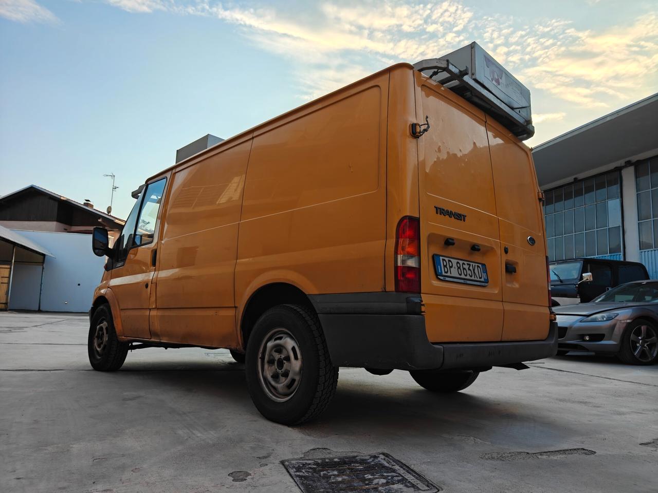 Ford Transit motore nuovo + tenda elettrica