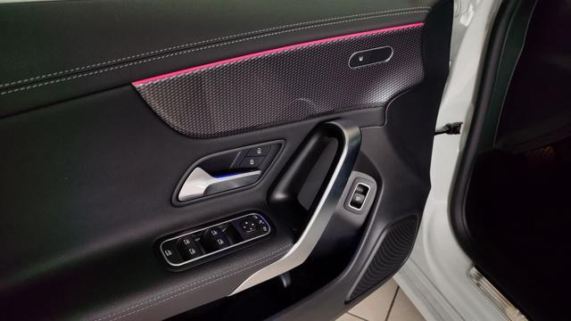 MERCEDES-BENZ CLA 200 Shooting Brake Sport *SENZA VINCOLO FINANZIAM.