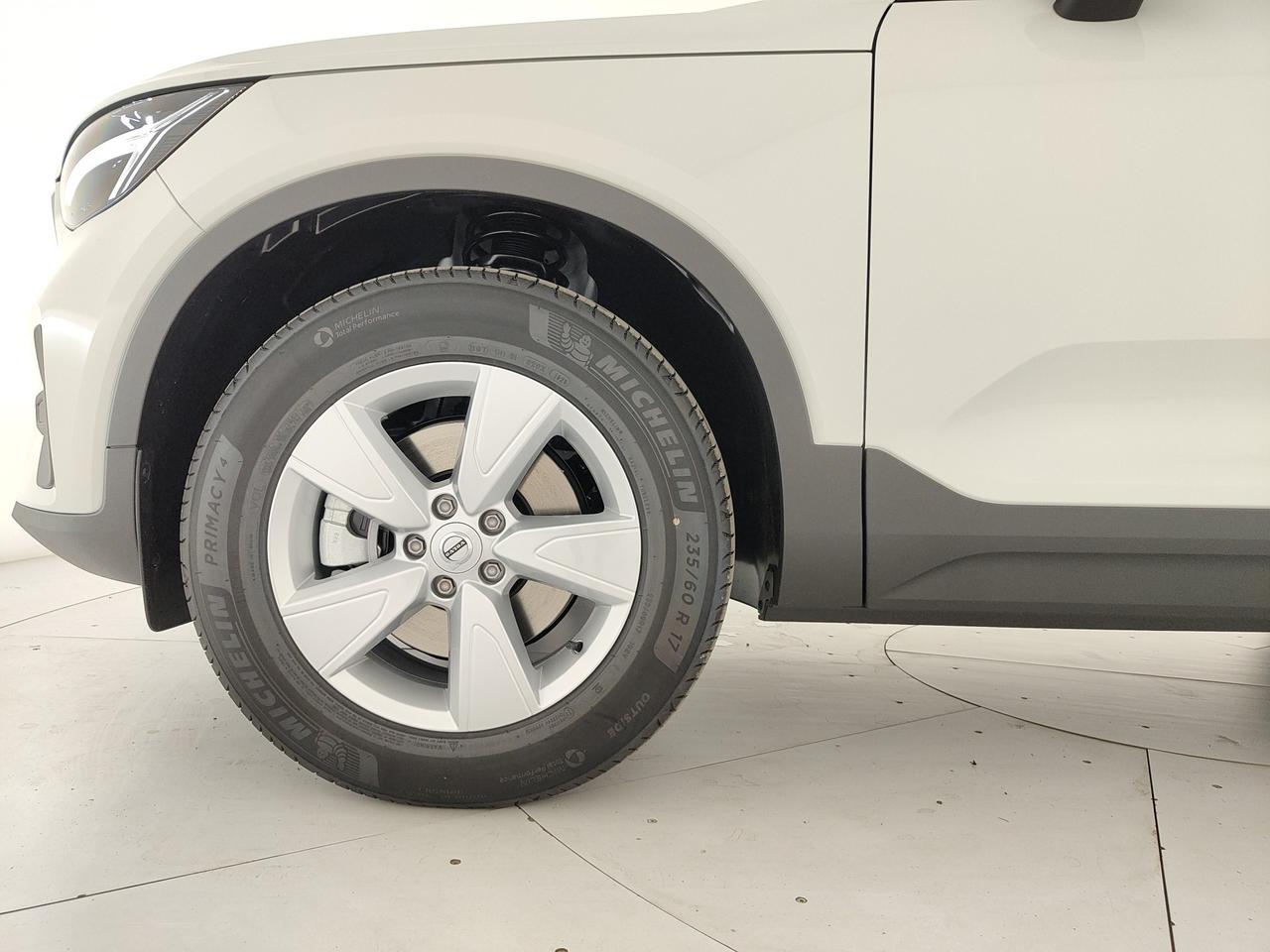 VOLVO XC40 2.0 b3 Essential auto