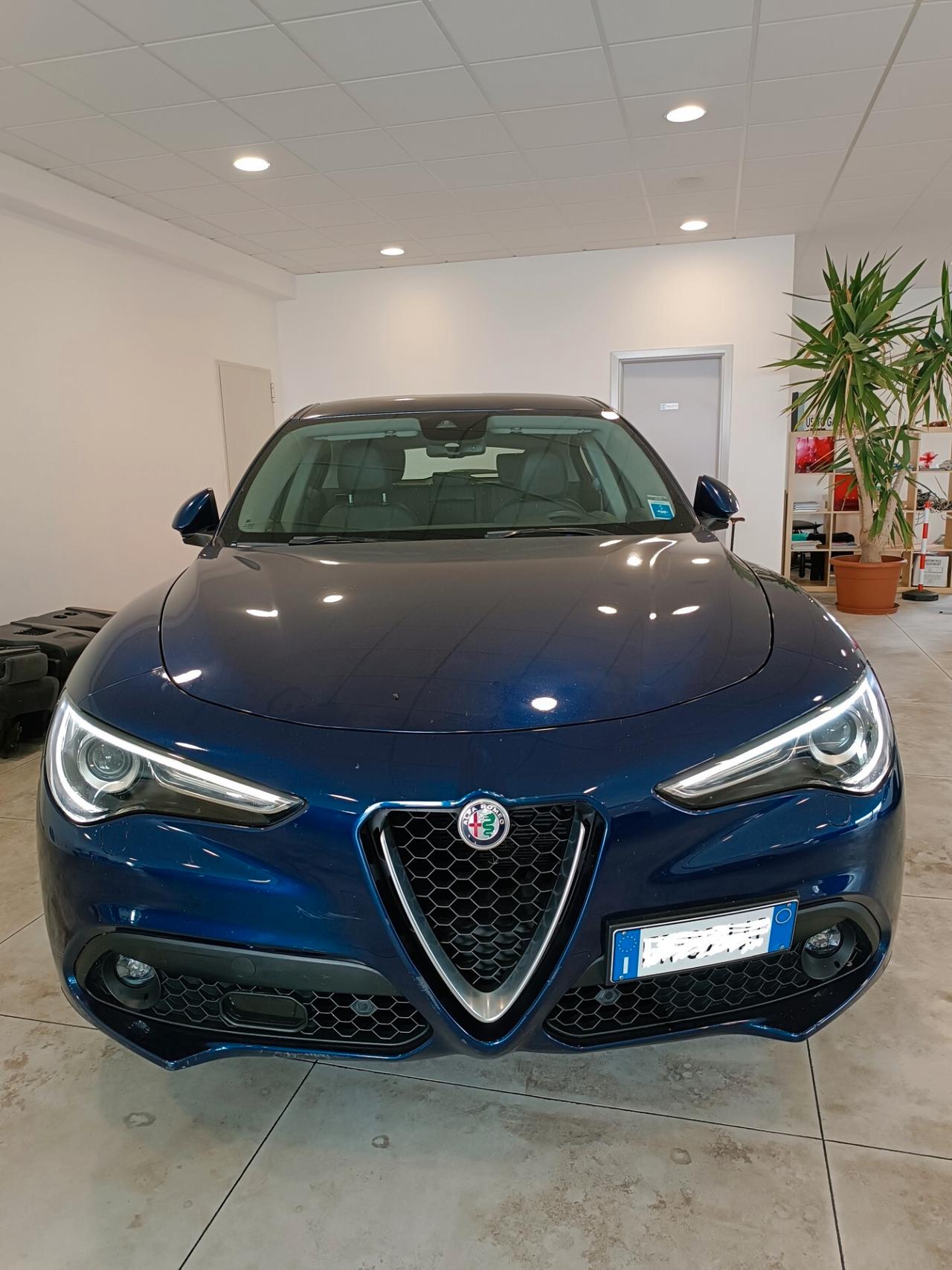 Alfa Romeo Stelvio 2.2 Turbodiesel 180 CV AT8 Q4 Executive