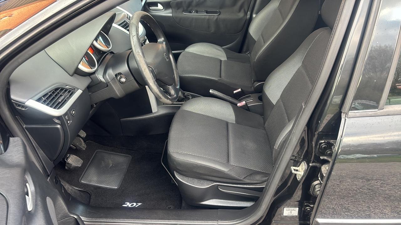 Peugeot 207 Plus 1.4 8V 75CV 5p. ECO GPL