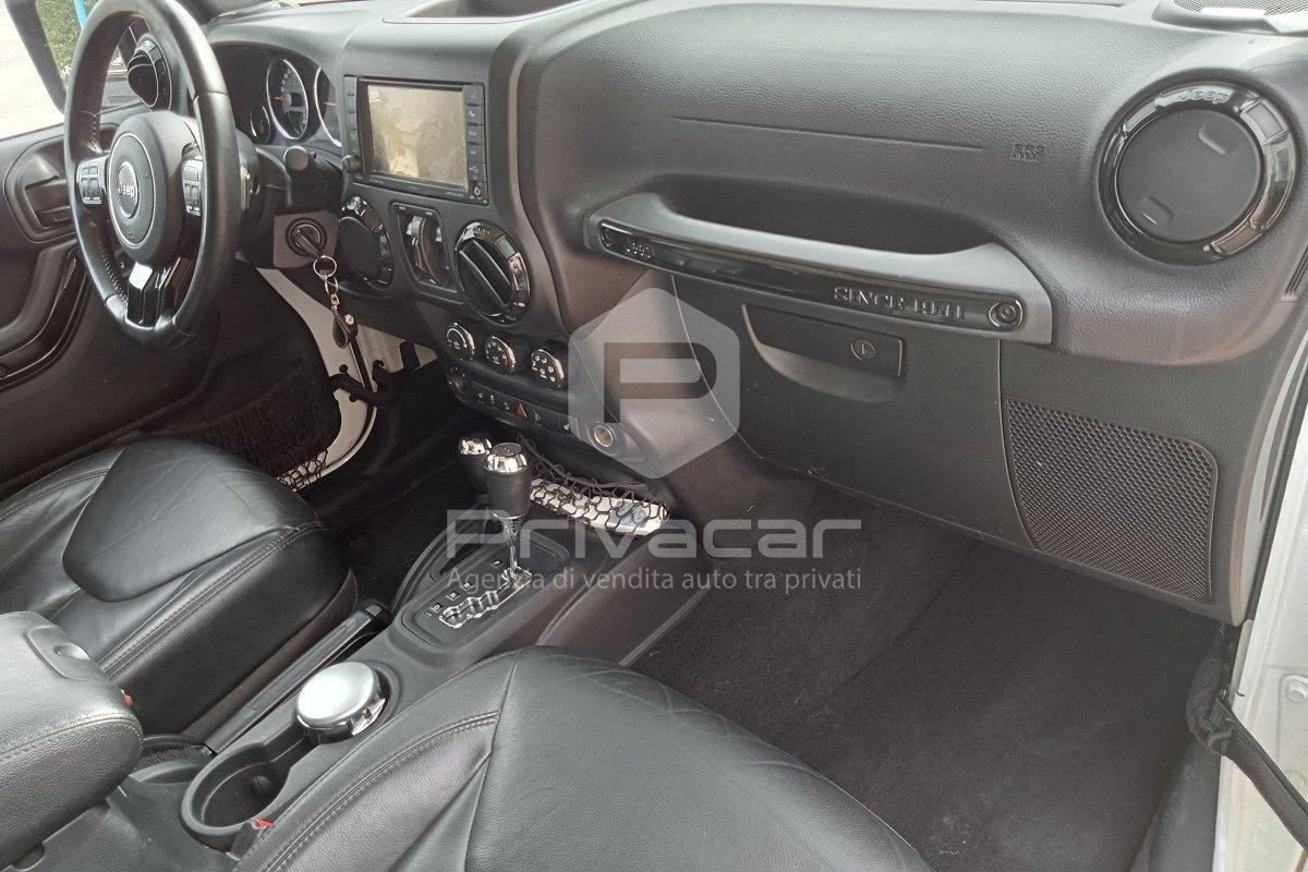 JEEP Wrangler Unlimited 2.8 CRD DPF Sahara Auto