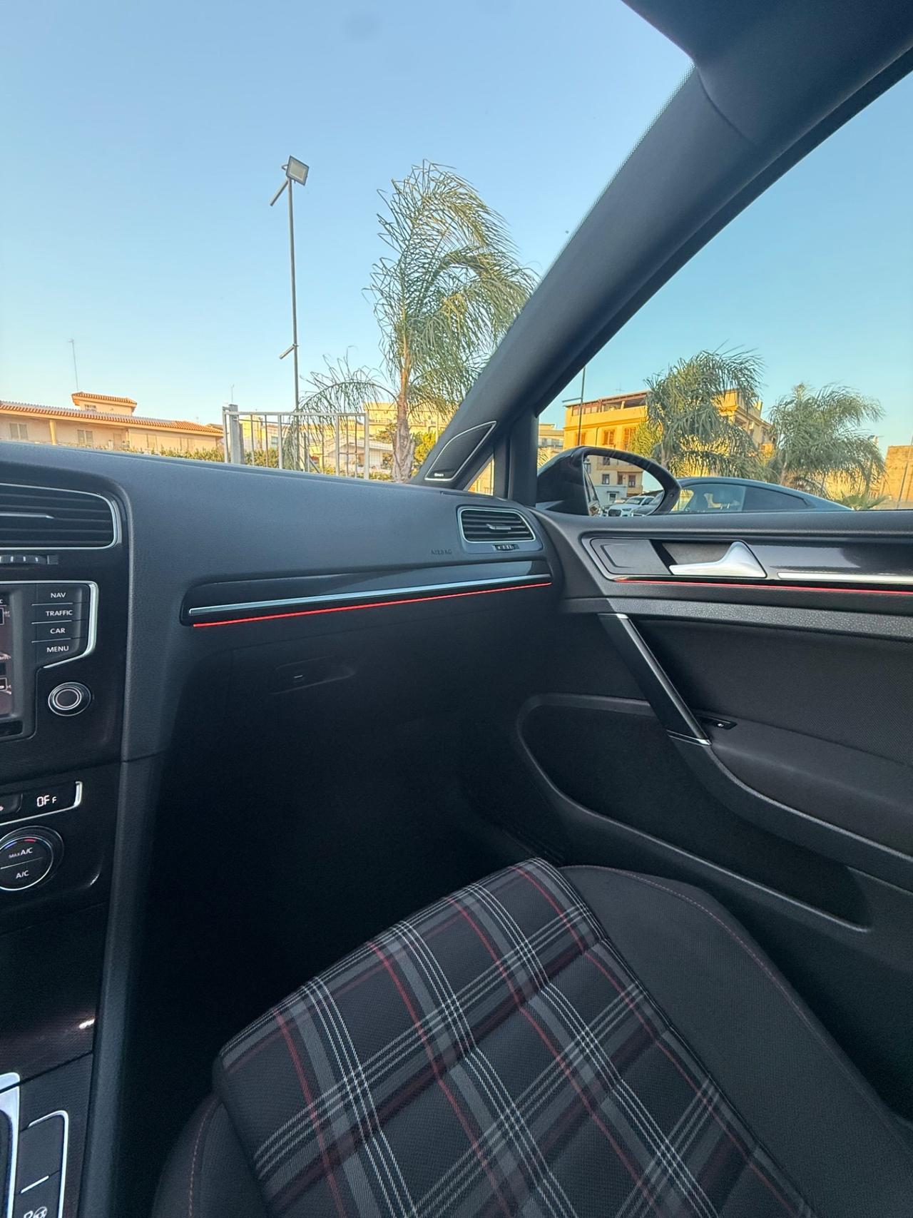Volkswagen Golf GTI Performance 2.0 TSI 5p. BlueMotion Technology
