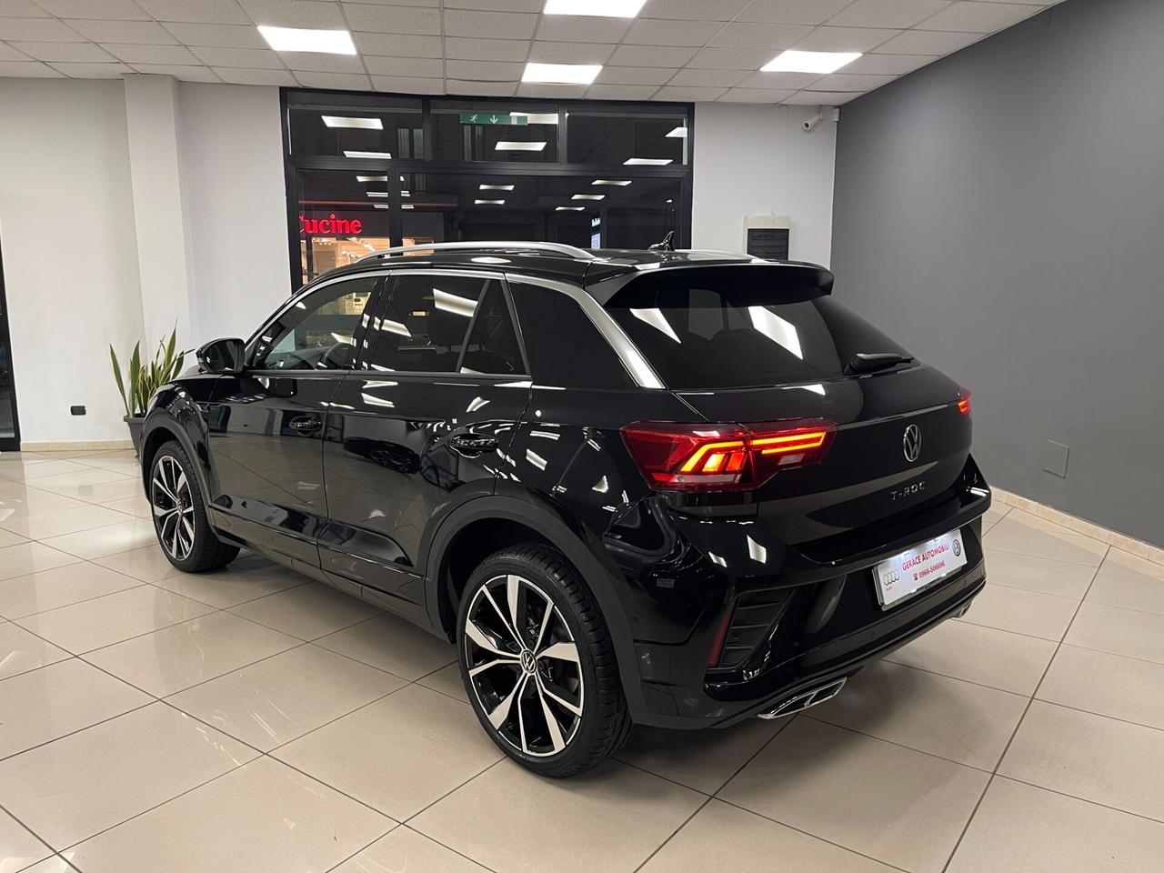 Volkswagen T-Roc 2.0 TDI 150cv DSG R-Line 2024