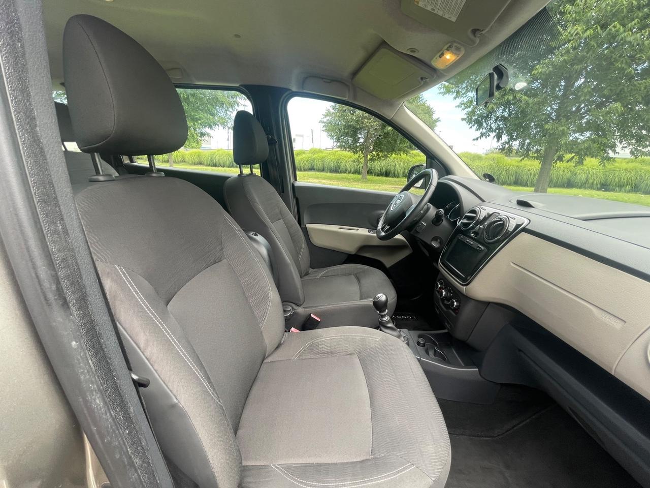 Dacia Lodgy Dacia Lodgy, euro 5b, anno 2013, 7 posti, 137.000 km!