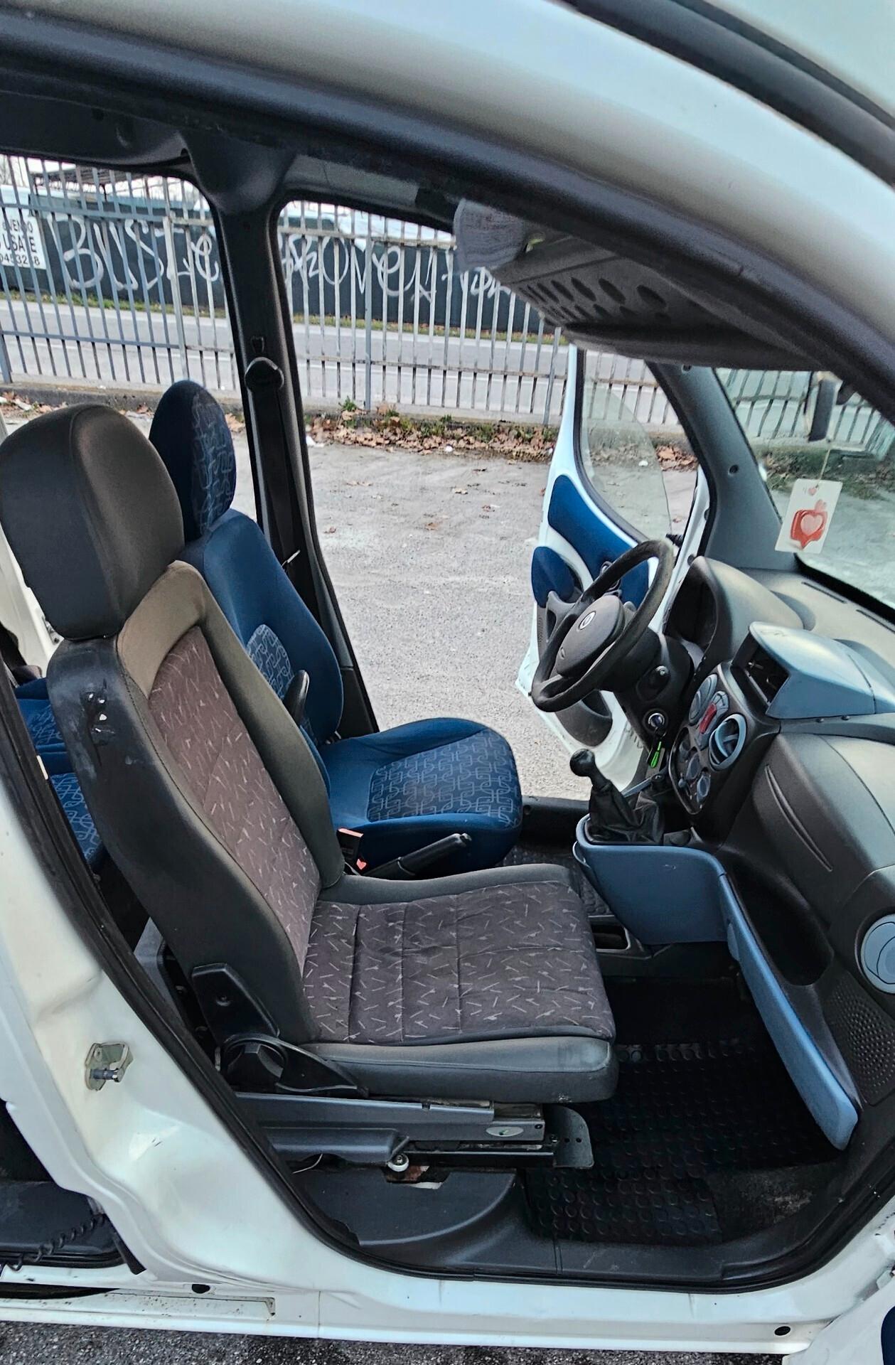 Fiat Doblo 1.9 JTD TRASPORTO DISABILI