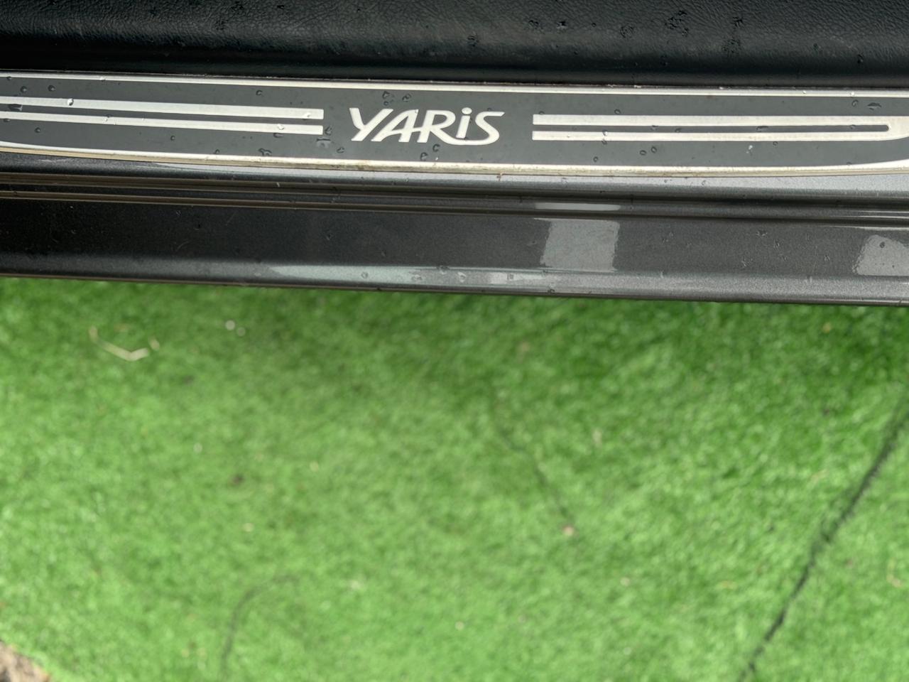 Toyota Yaris 1.4 D-4D 5 porte Lounge GARANZIA