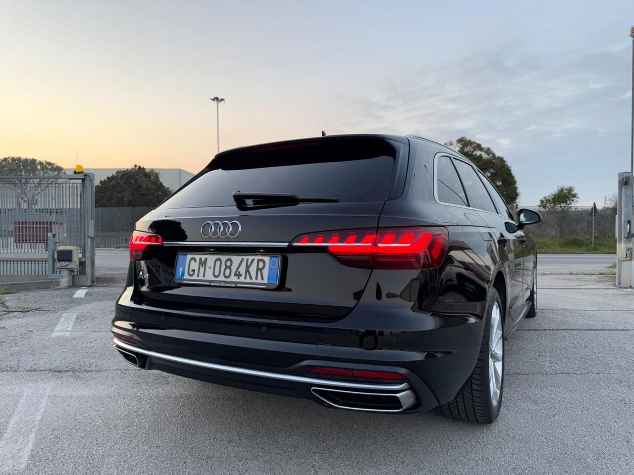 AUDI A4 2.0 Advanced S-Tronic - Virtual Matrix 18