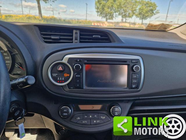 TOYOTA Yaris 1.0 5 porte