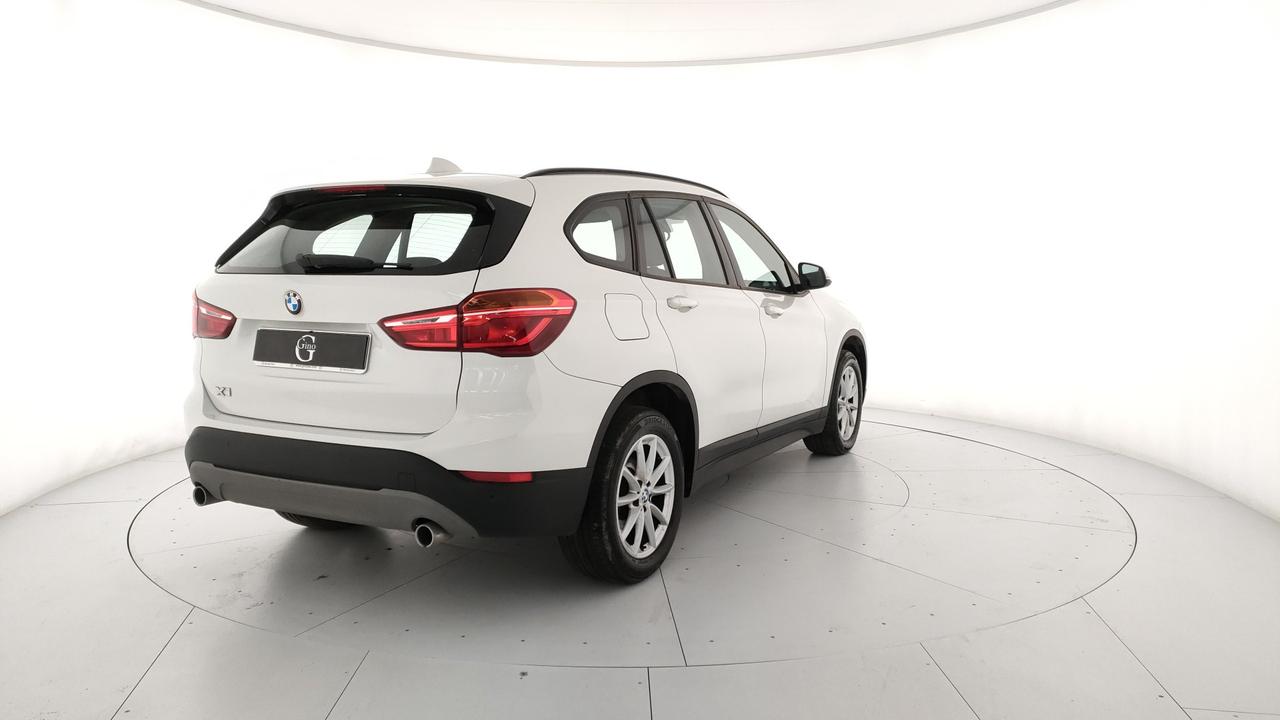 BMW X1 sdrive18d Business auto my18