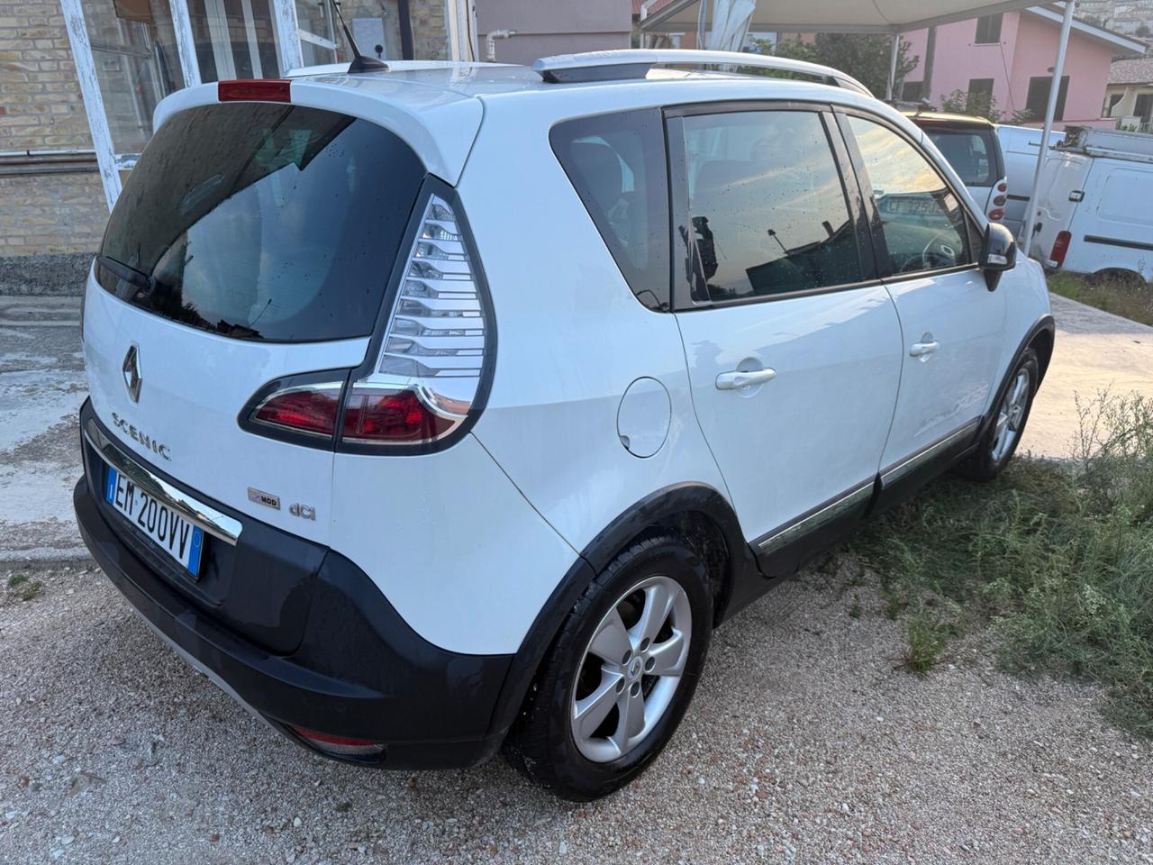 Renault Scenic Scénic XMod 1.5 dCi 110CV Start&Stop Energy CROSS