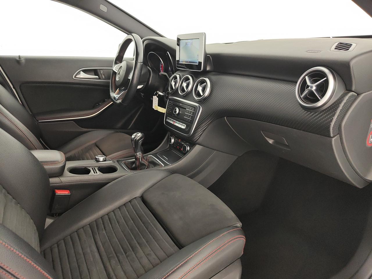 Mercedes-Benz A 180 Premium my16