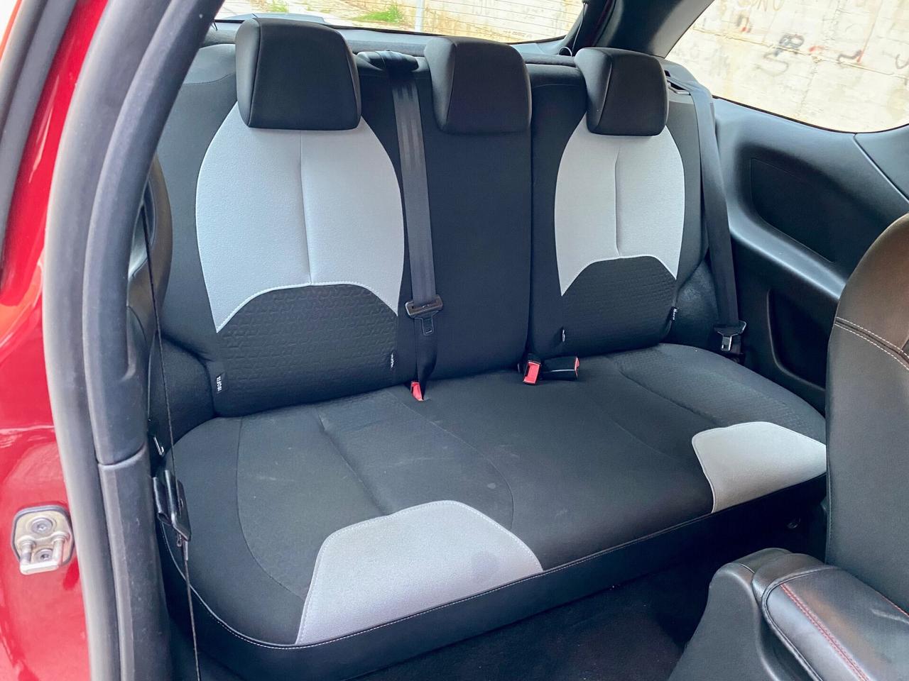 Citroen DS3 1.4 HDi 70CV Chic