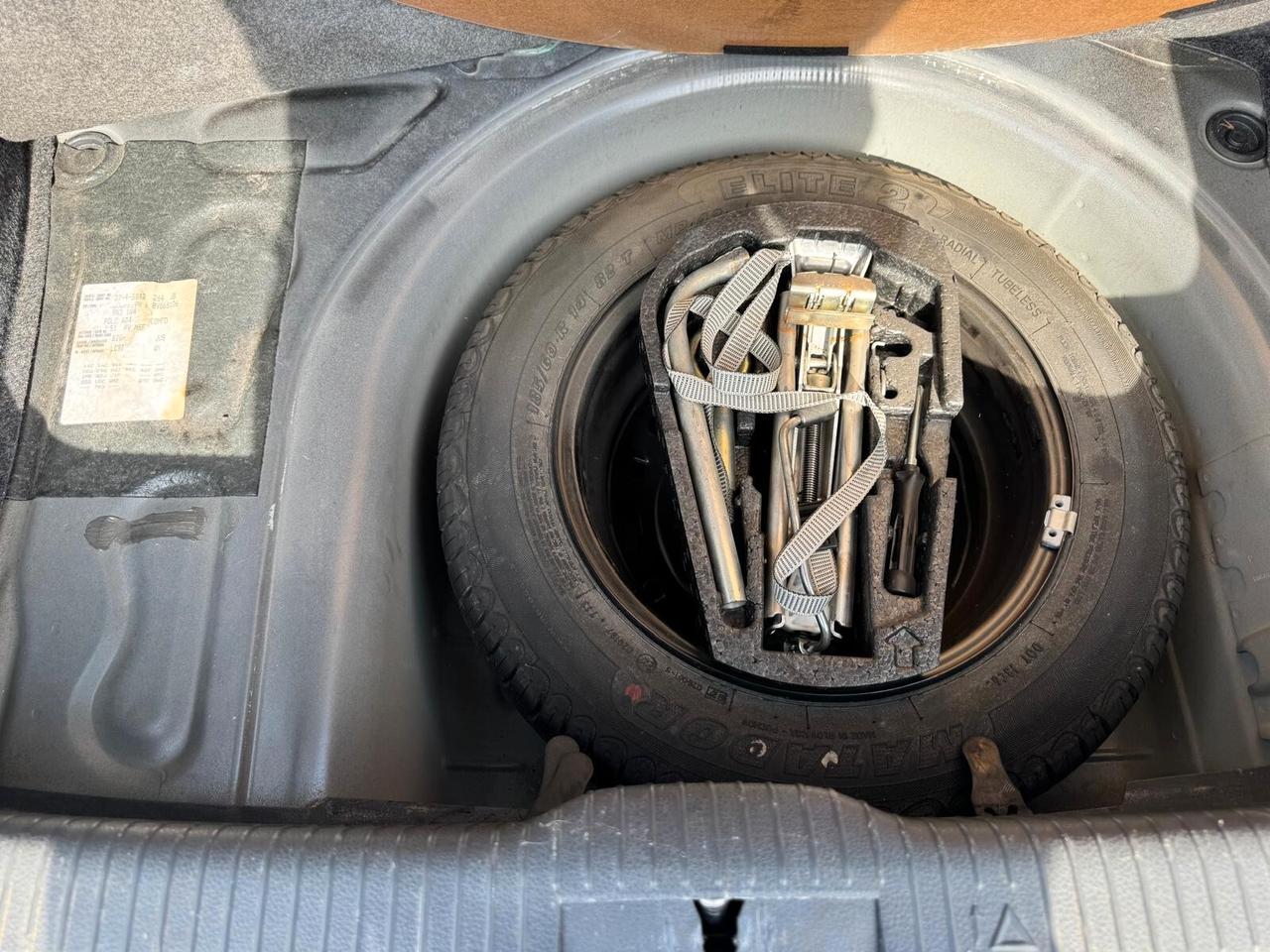 Volkswagen Polo 1.2 BENZ 5P COMFOTLINE 2007