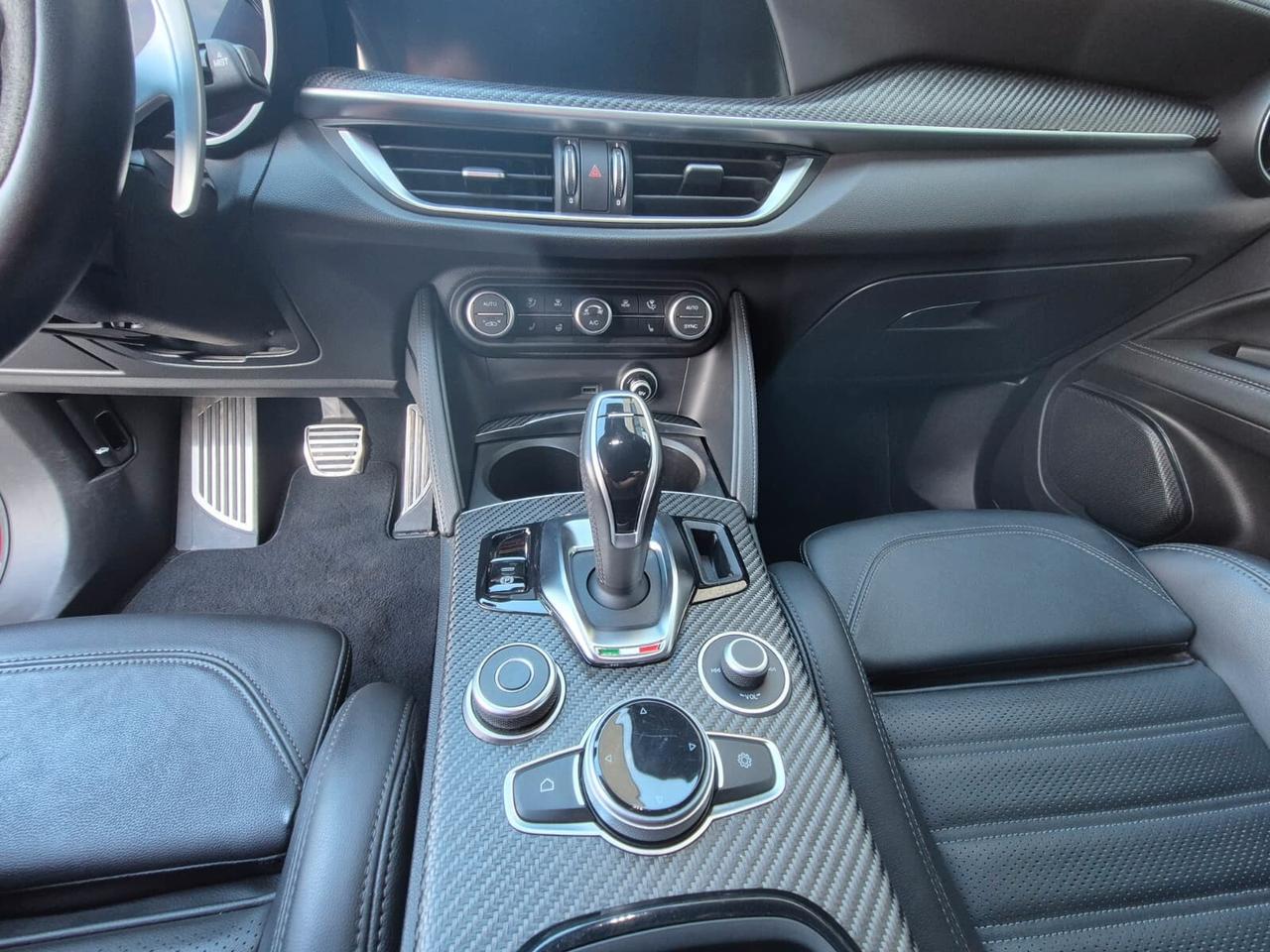 Alfa Romeo Stelvio 2.9 Bi-Turbo V6 520 CV AT8 Q4 Quadrifoglio